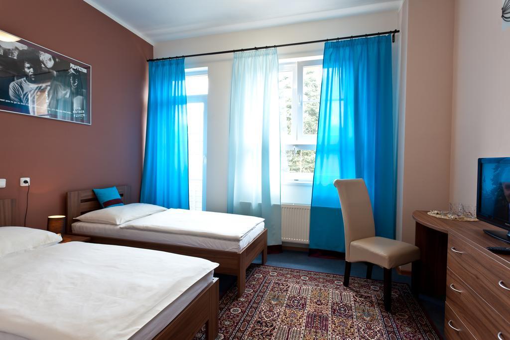 Sareza Hotel Острава Екстериор снимка
