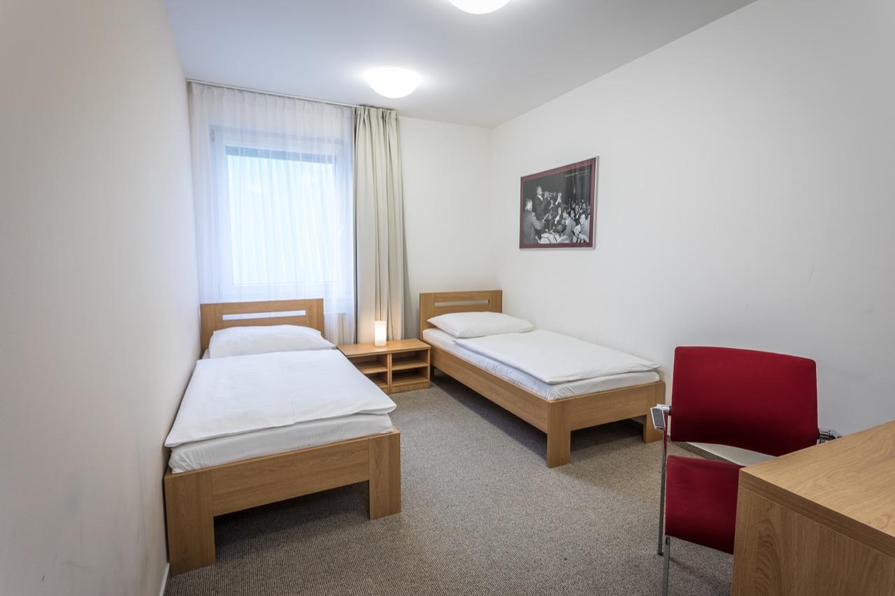 Sareza Hotel Острава Екстериор снимка